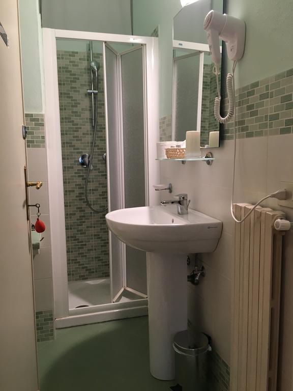 Hotel Stipino ルッカ エクステリア 写真
