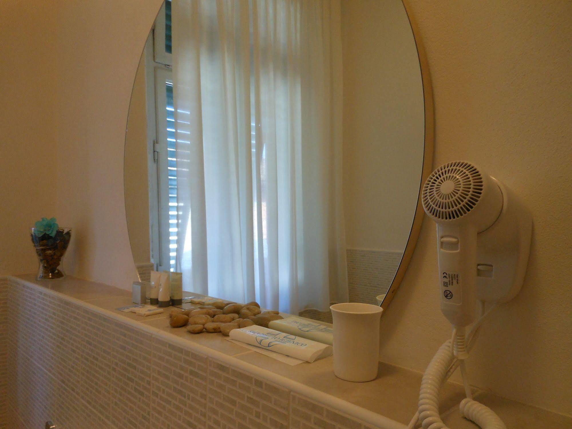 Hotel Stipino ルッカ エクステリア 写真
